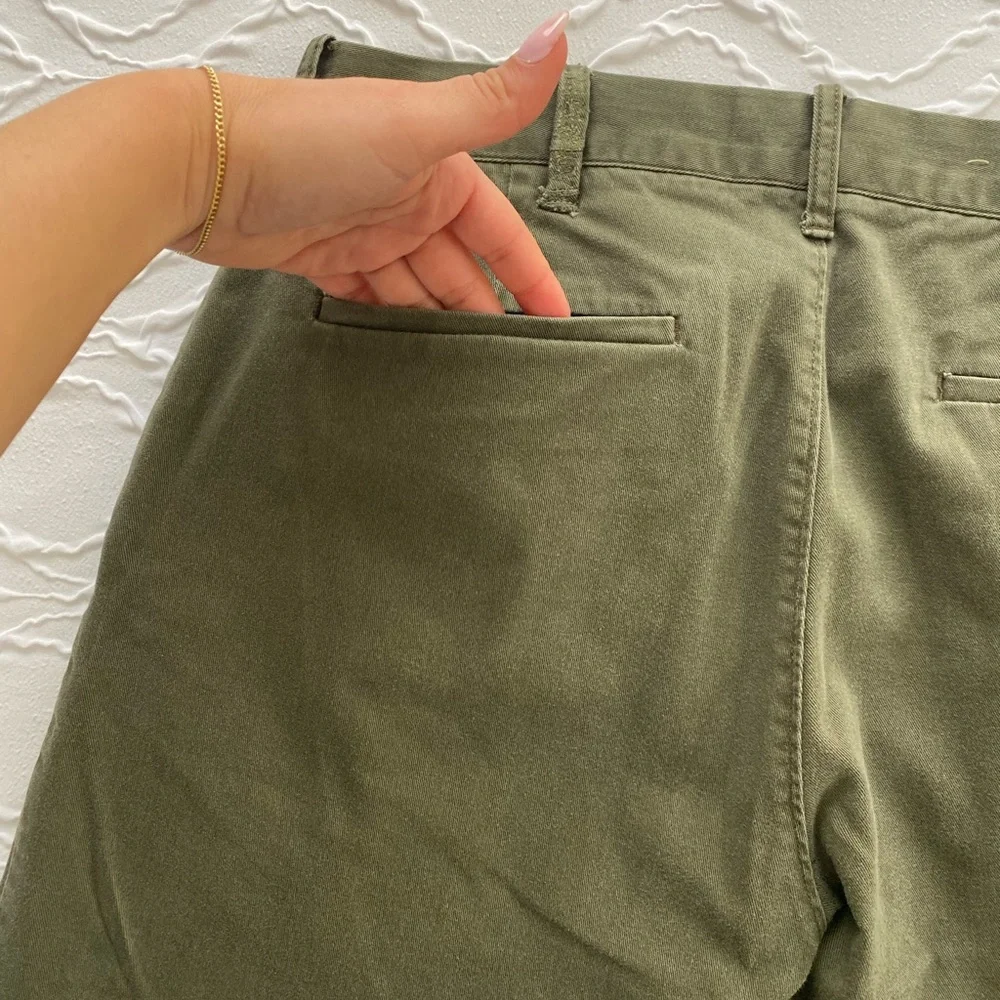 J. Crew - Slim Fit Cotton Chinos in Army Green - Size 30 x 30